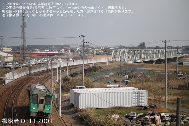 【JR西】キハ120-331敦賀へ回送を不明で撮影した写真