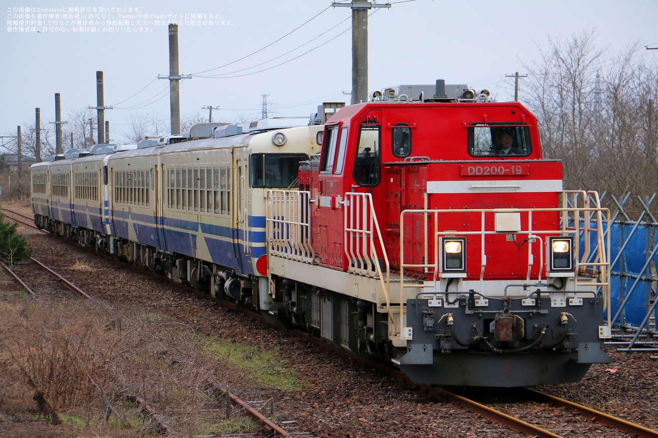 【JR東】キハ48形5両が秋田貨物から甲種輸送の拡大写真