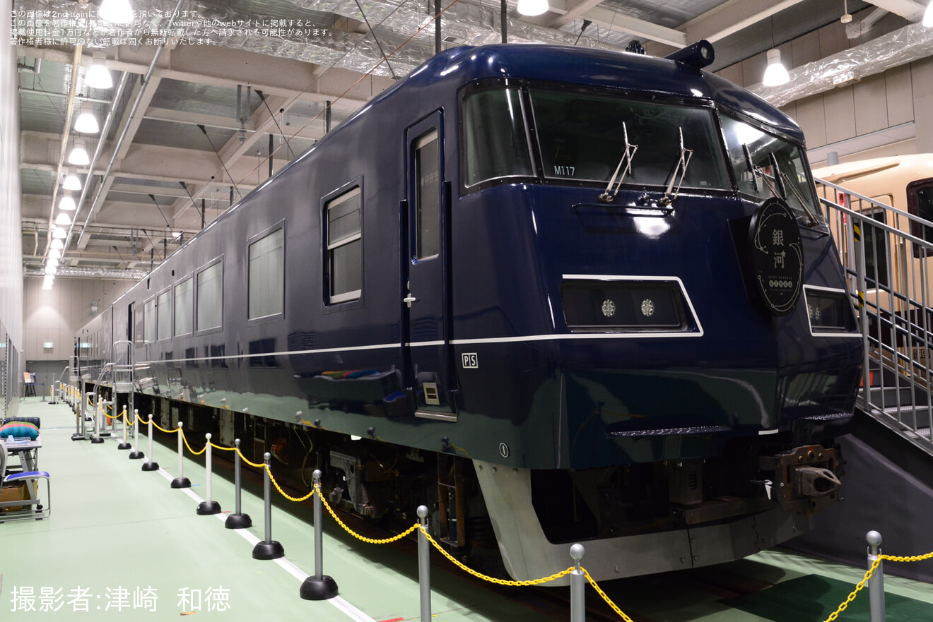 【JR西】京都鉄道博物館「117系・WEST EXPRESS 銀河」展示の拡大写真