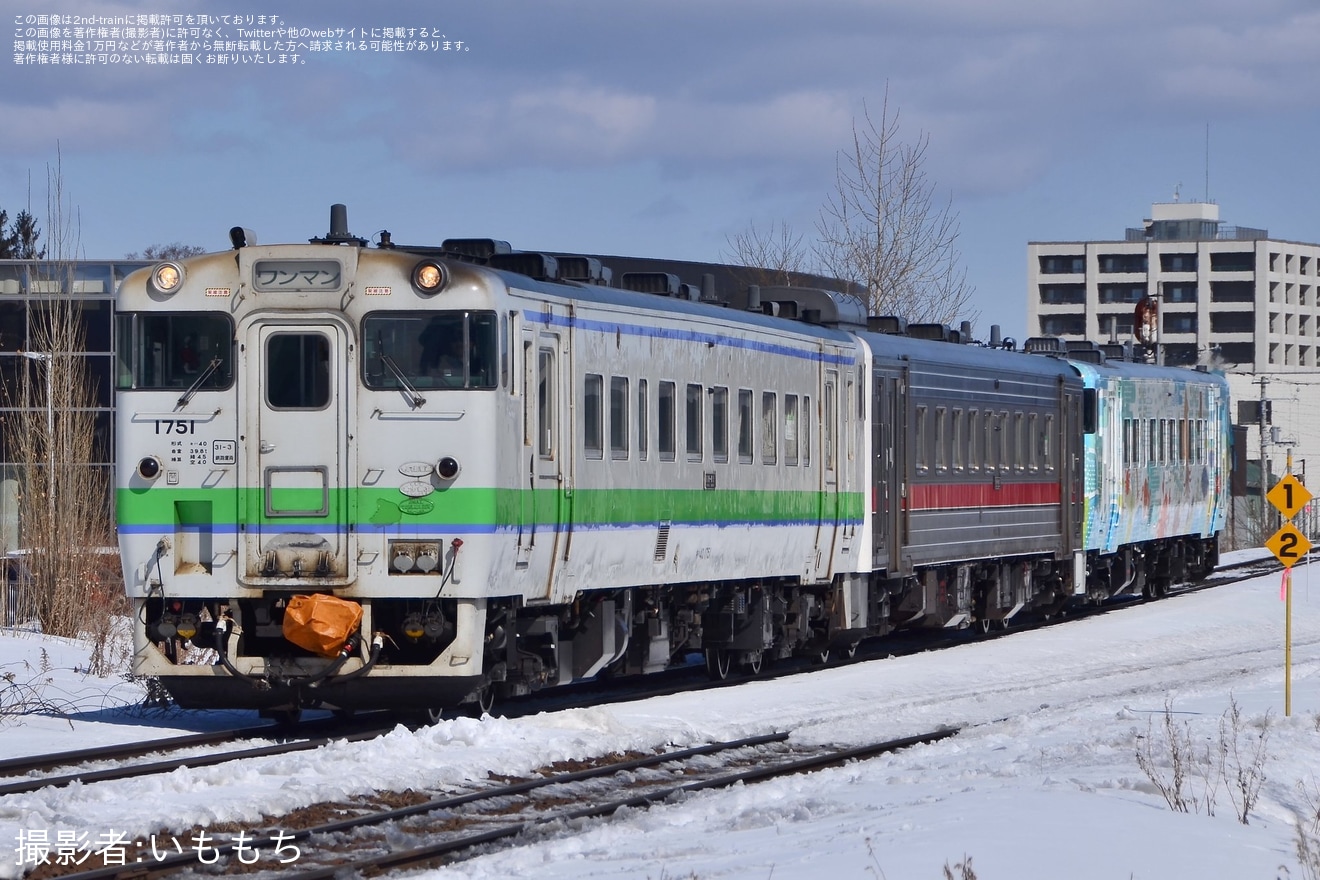 【JR北】キハ40-1809「道南海の恵み」釧路運輸車両所出場回送の拡大写真