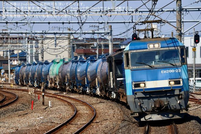 【JR貨】ヨ8642+ヨ8925が高崎線を上り新鶴見方面へを宮原駅で撮影した写真