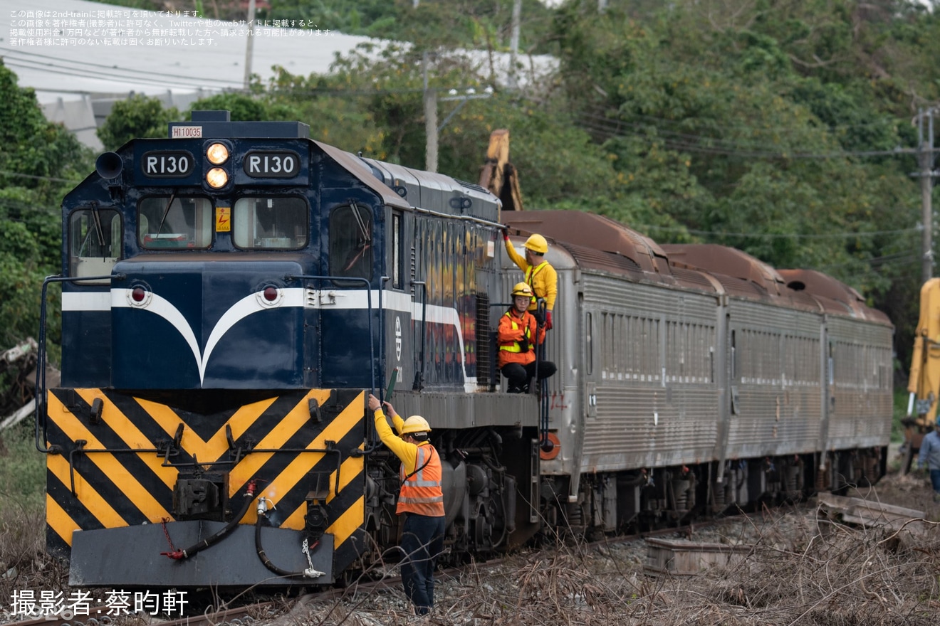 【台鐵】DR2700型3両(DR2725+DR2706+DR2714)が台東駅解体線への拡大写真