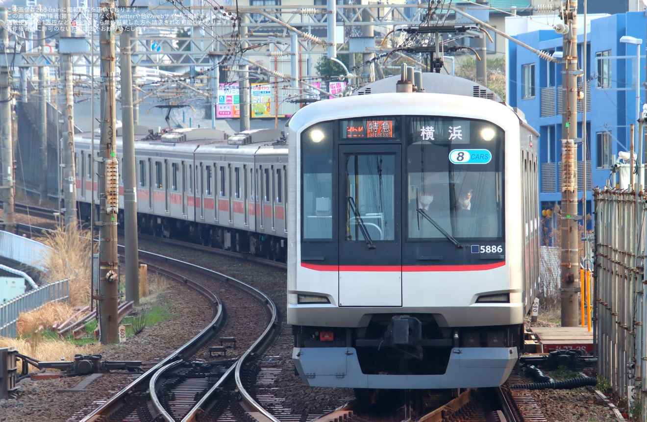 【東急】目黒線車両の「特急横浜行き」が運転開始の拡大写真