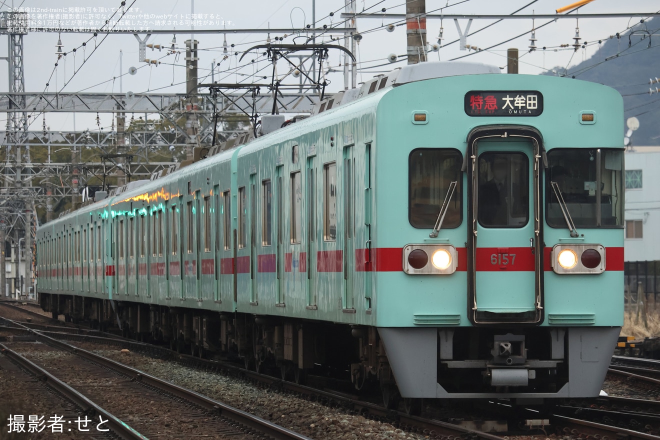 【西鉄】4ドア6両の列車がダイヤ改正より運転中の拡大写真