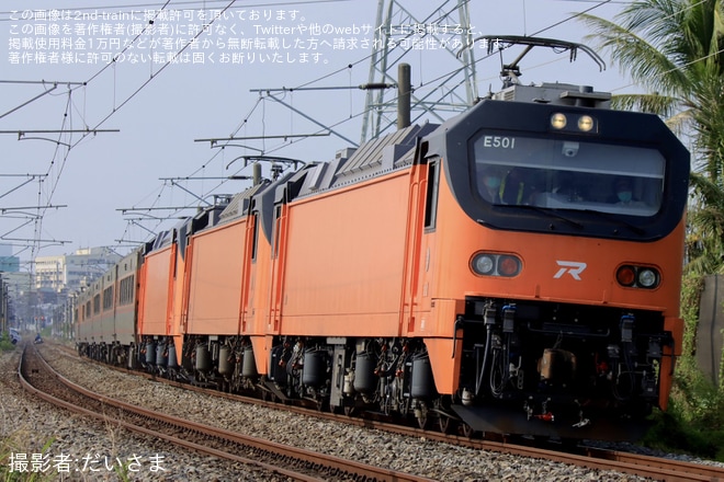 【台鐵】E500型重連試運転にE506が連結されE500型が3両連なる姿で試運転を不明で撮影した写真