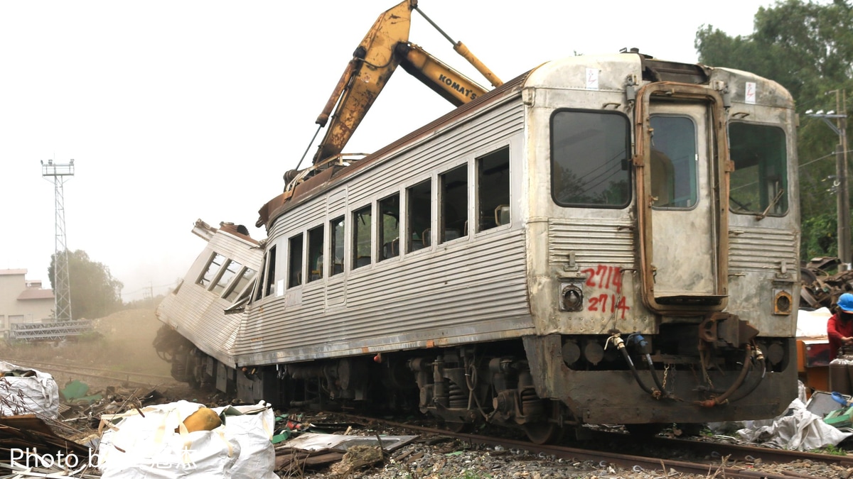 台鉄】DR2700型DR2714が台東駅解体線で解体中 |2nd-train鉄道ニュース