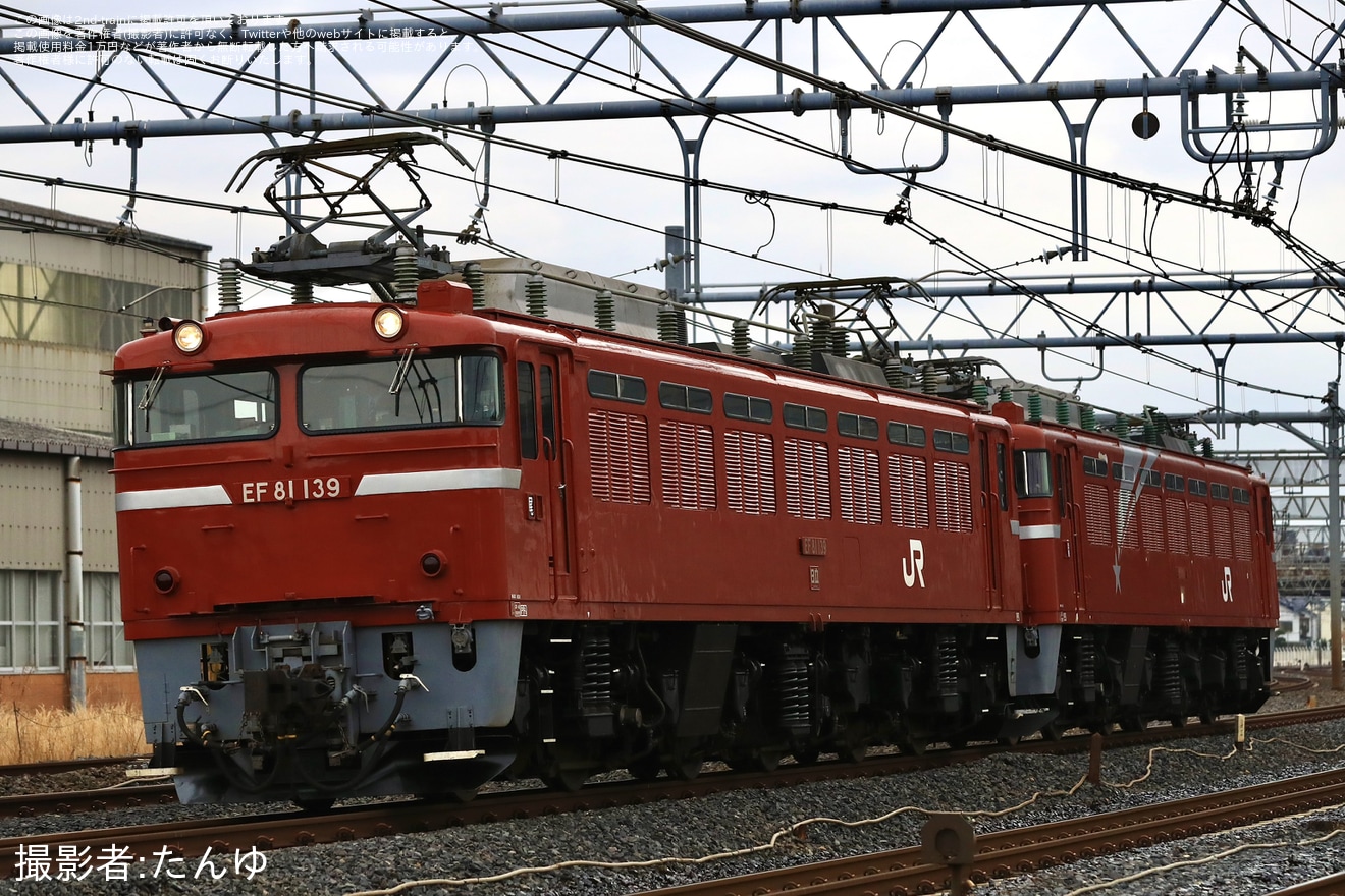 【JR東】EF81-98が秋田総合車両センターへ配給輸送、廃車の可能性の拡大写真