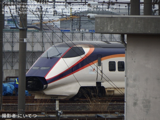 【JR東】E3系L53編成が新潟新幹線車両センターの解体線へを新潟新幹線車両センターで撮影した写真