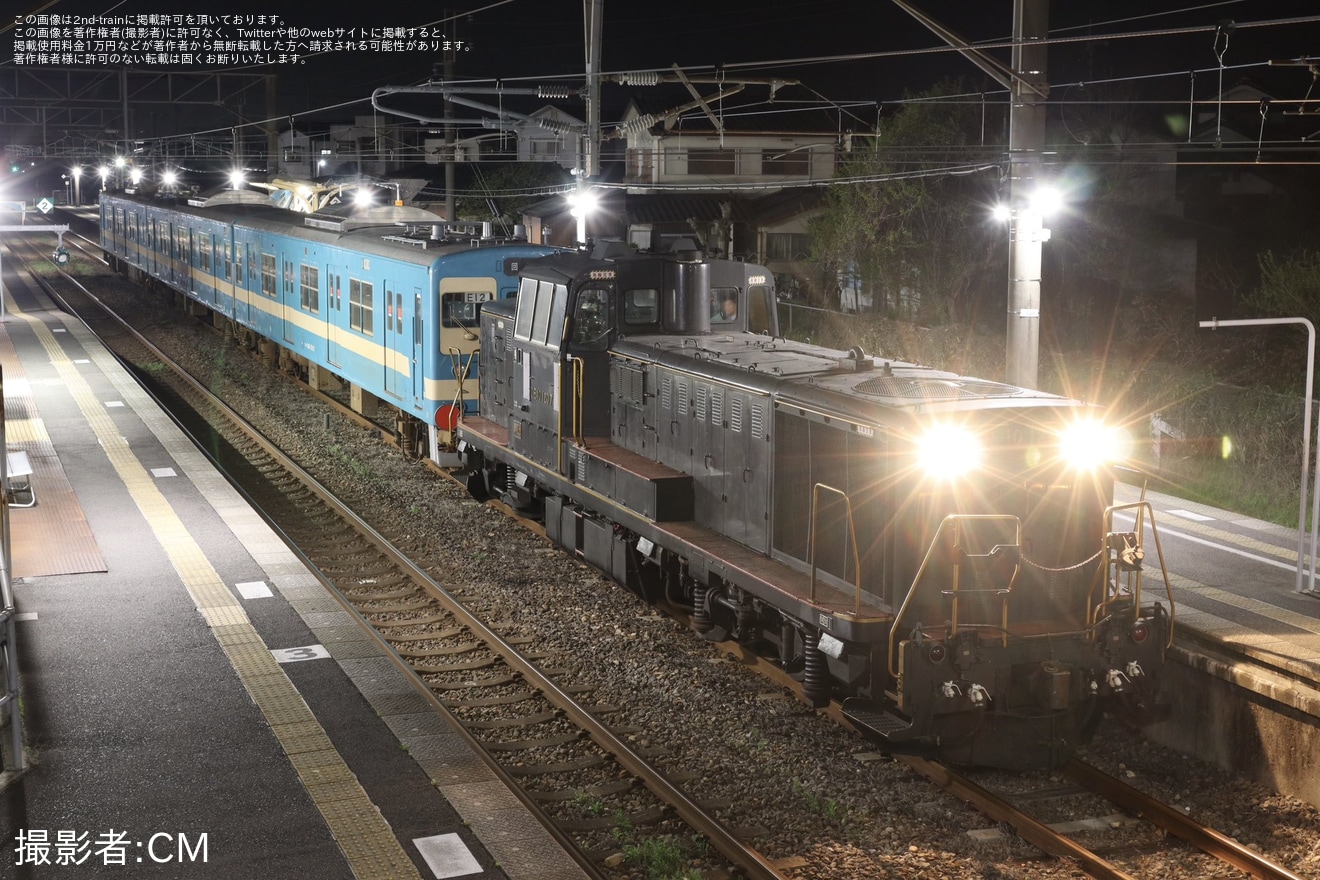 【JR九】103系E12編成(国鉄色)が竹下(小)へ車輪削正回送の拡大写真