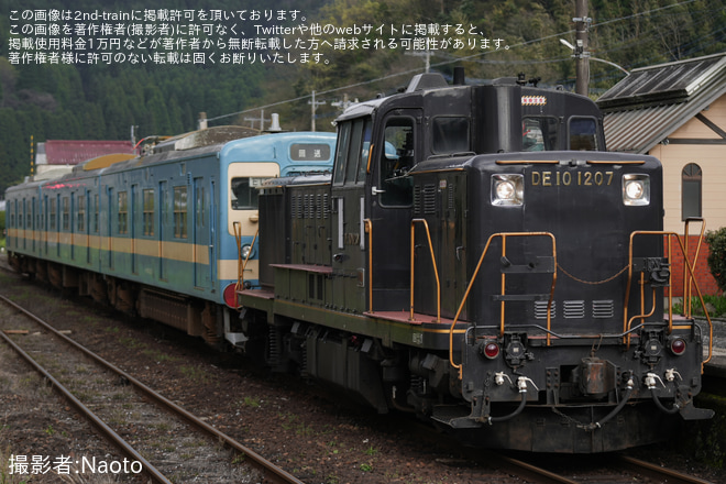 【JR九】103系1500番台E12編成車輪転削を終えて返却を厳木駅で撮影した写真