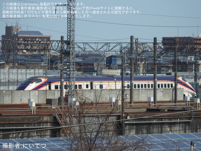 【JR東】E3系L53編成の解体が進み残り3両にを新潟新幹線車両センター付近で撮影した写真