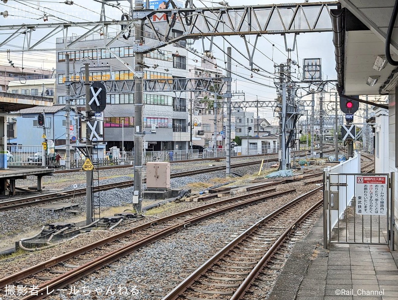 【東武】春日部駅高架化工事に伴い副2番線が使用停止にの拡大写真