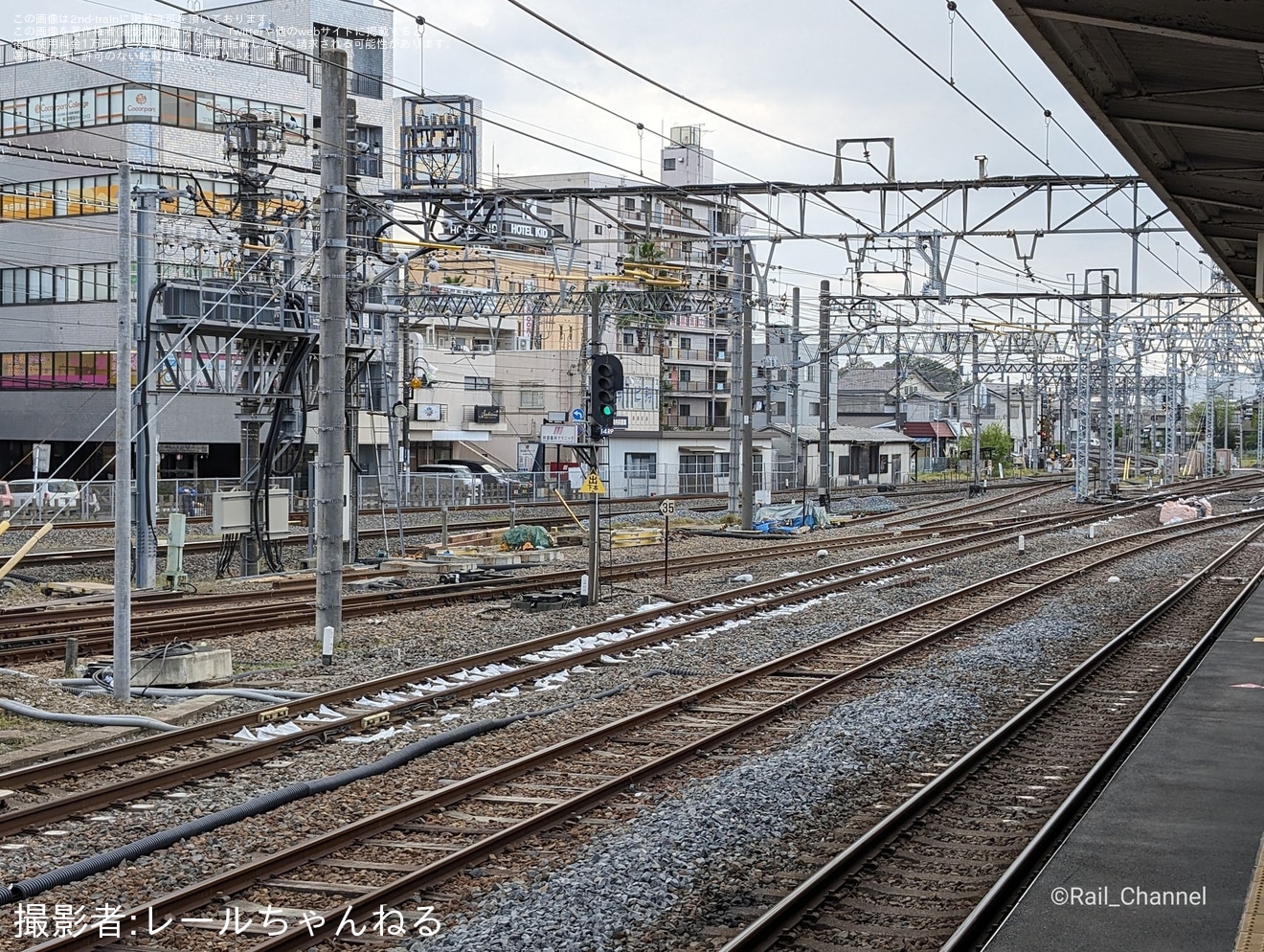 【東武】春日部駅高架化工事に伴い副2番線が使用停止にの拡大写真