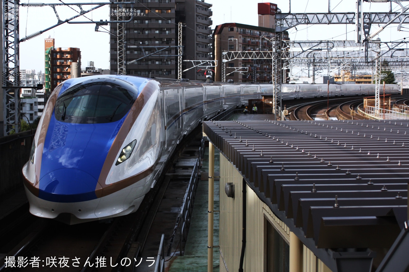 【JR東】E7系F22編成新幹線総合車両センター出場試運転の拡大写真
