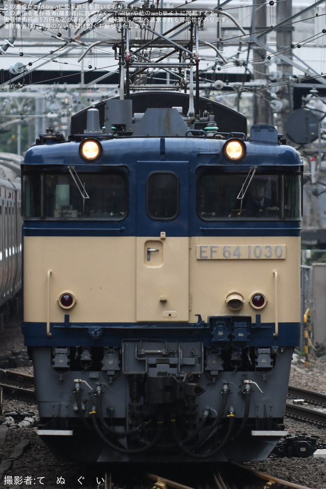 【JR東】EF64-1030が新潟車両センターへ返却回送を八王子駅で撮影した写真