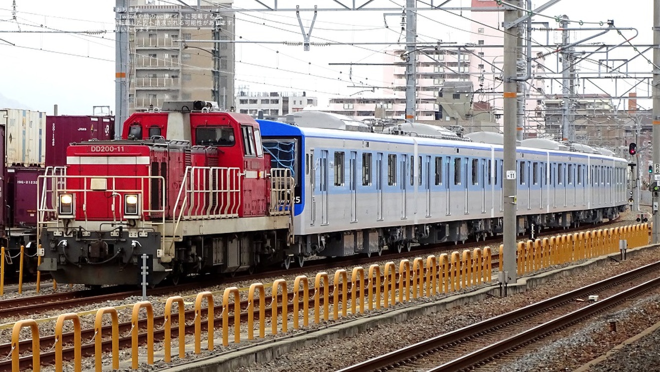 【福市交】新型車両4000系の出場1本目となる編成の甲種輸送の拡大写真