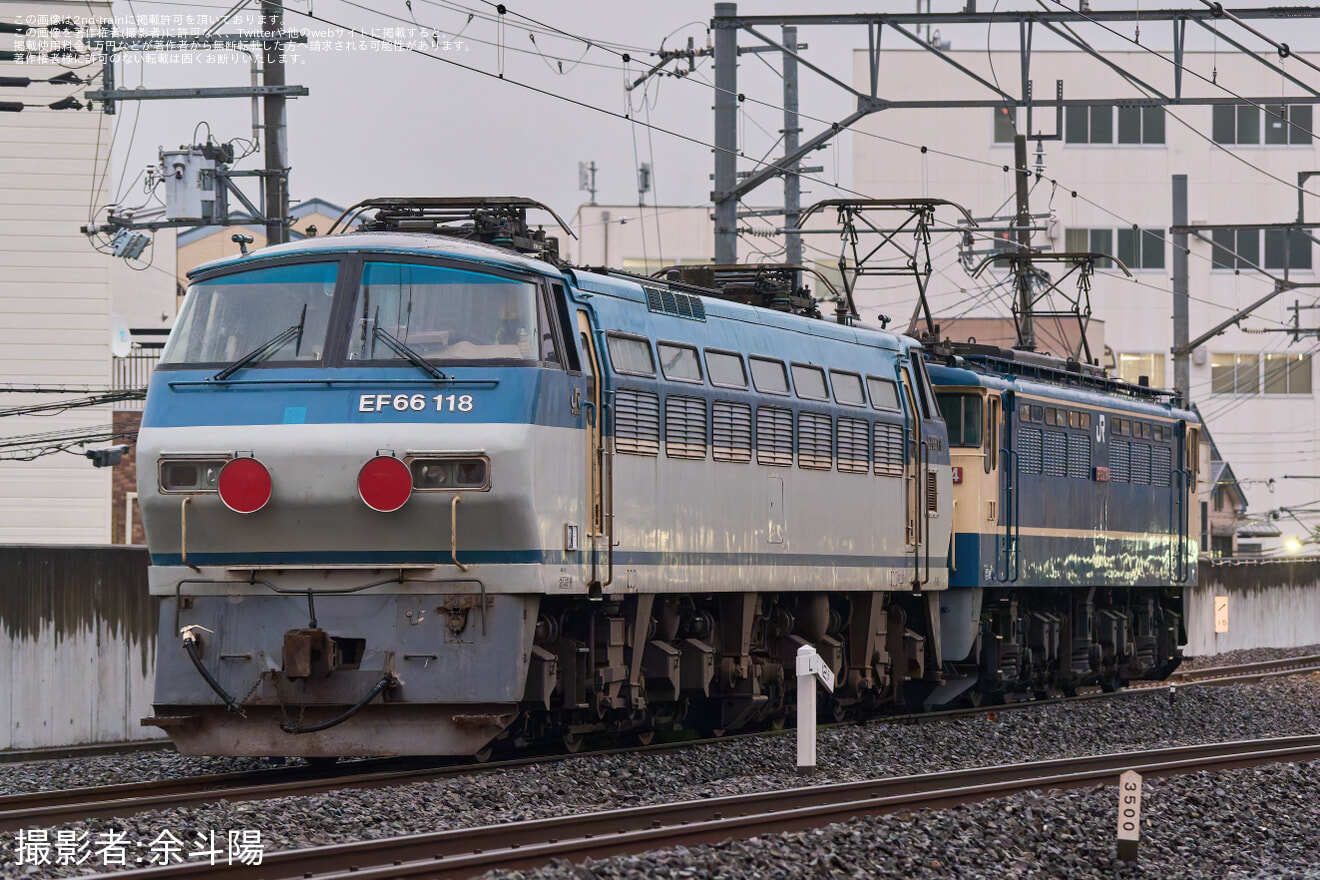 【JR貨】EF66-118がEF65-2084に牽引されて吹田へ回送の拡大写真