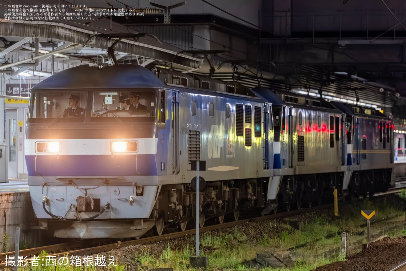 【JR貨】EF210-169+EF210-15+EF210-327の三重連が運転の拡大写真