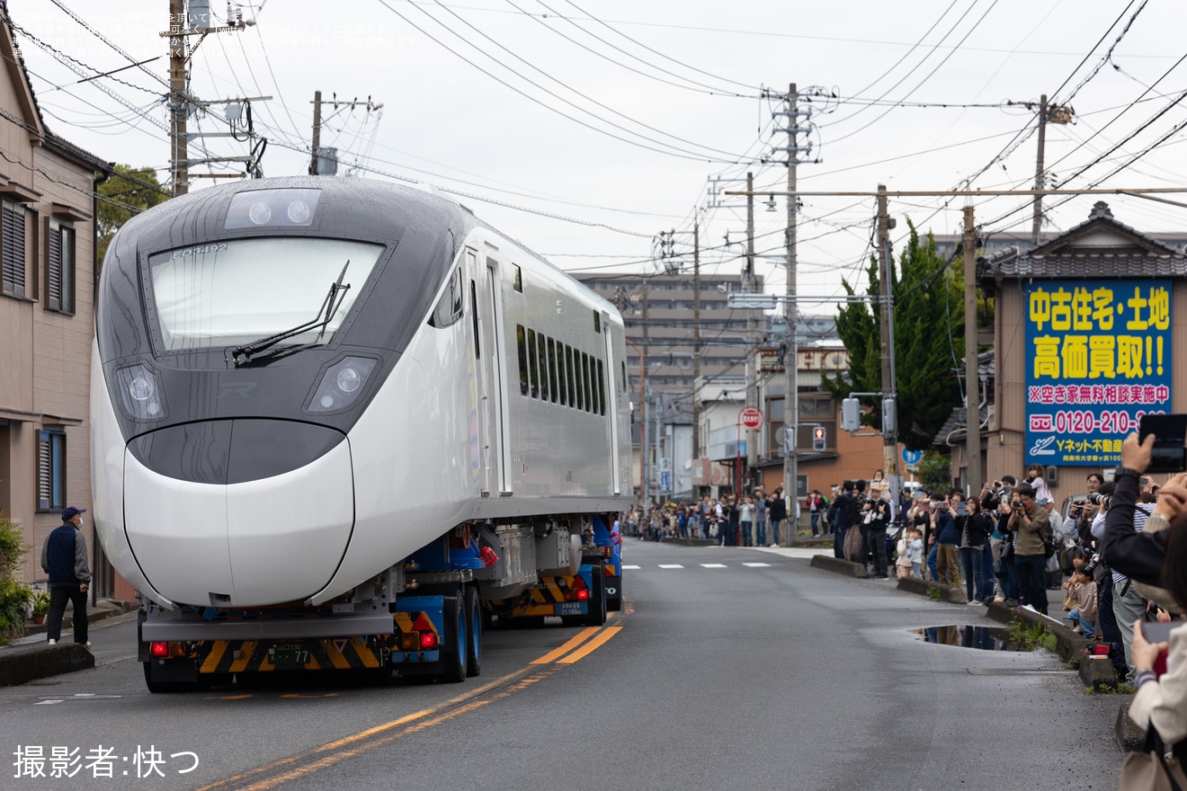 【台鐵】道路を走る鉄道車両見学プロジェクトで下松市内をEMU3000が陸送の拡大写真