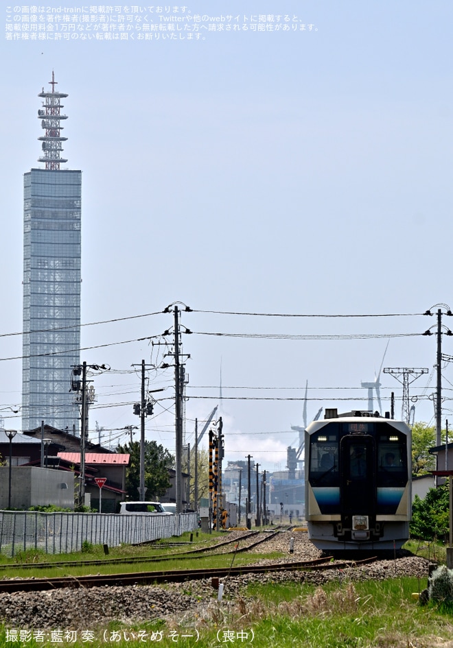 【JR東】GV-E400系を使用した秋田港クルーズ列車が運転開始（2024）を不明で撮影した写真