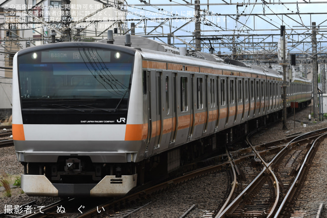 【JR東】E233系トタT4編成東京総合車両センター入場回送を立川駅で撮影した写真