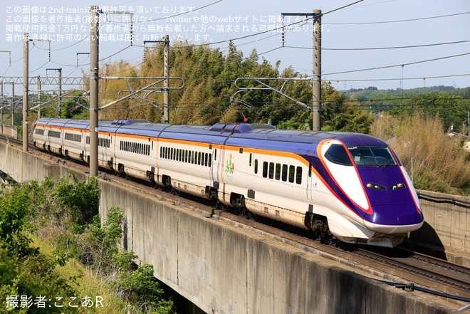 【JR東】E3系L66編成が新幹線総合車両センターへ回送を不明で撮影した写真