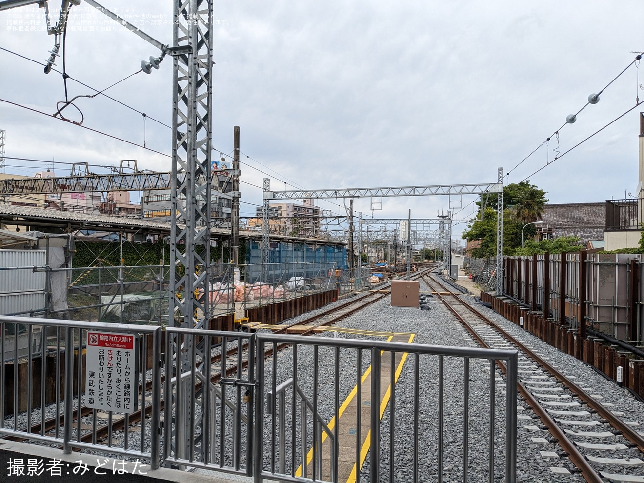 【東武】春日部駅の1/2番線が仮設ホームへ切り替えの拡大写真