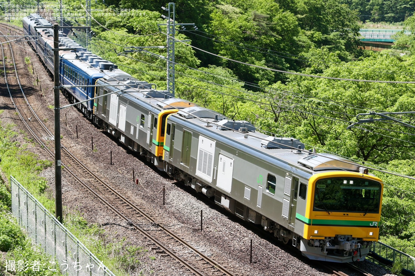 【JR東】GV-E197系TS06編成が12系を牽引する試運転の拡大写真