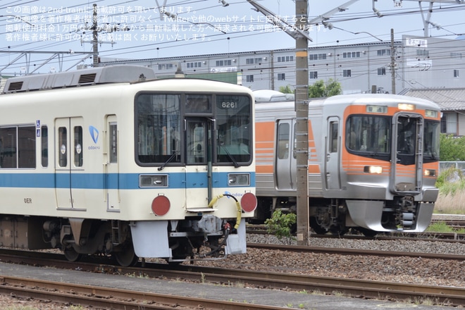 【小田急】8000形8261F(8261×6)西武鉄道譲渡甲種輸送を沼津貨物駅で撮影した写真