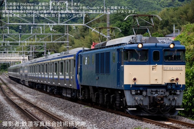 【JR東】E235系クラF-37編成 配給輸送を津久田〜敷島間で撮影した写真
