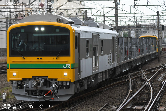 【JR東】GV-E197系クンTS07編成が中央線内乗務員ハンドル訓練を立川駅で撮影した写真