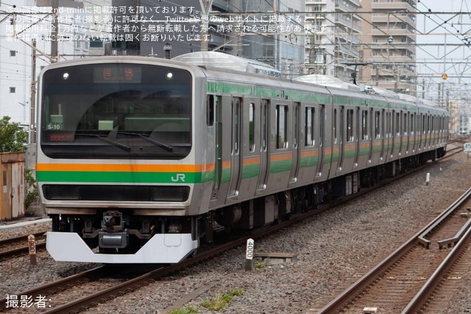 【JR東】E231系S-10編成が更新工事を終えて東京総合車両センター出場回送を不明で撮影した写真