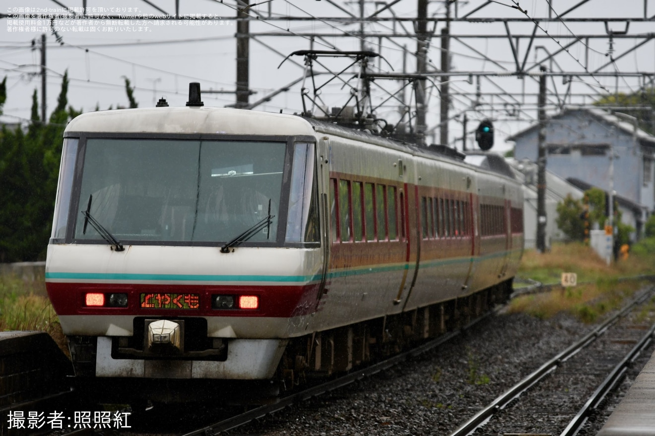 【JR西】パノラマグリーン車を含む381系4両が後藤総合車両所本所へ廃車回送の拡大写真