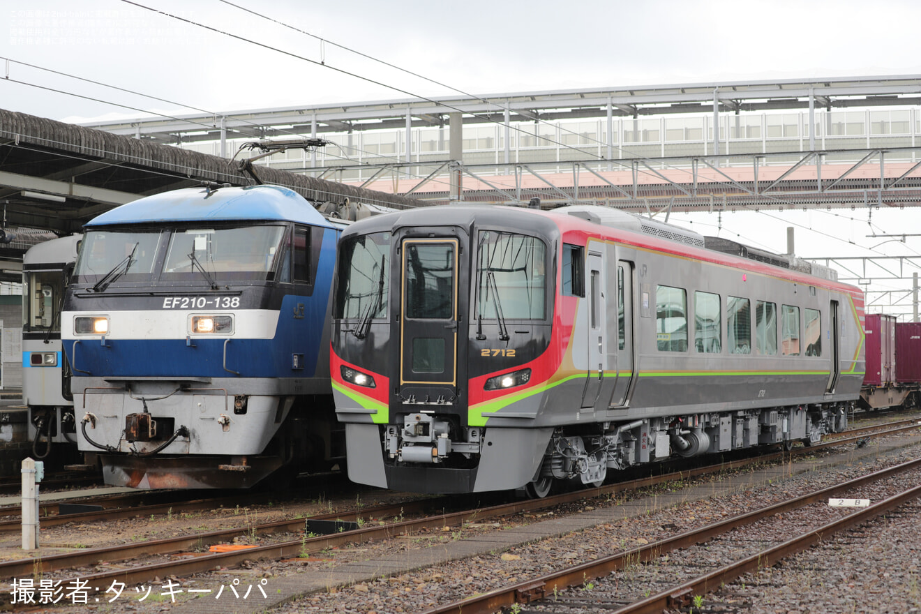 【JR四】2700系2712号車が検査を終えて多度津工場出場の拡大写真