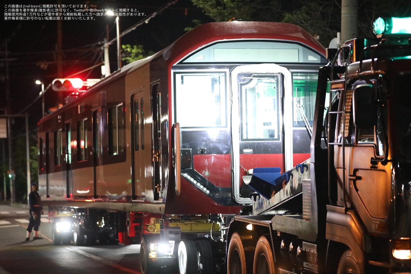 【近鉄】8A系第一編成が近畿車輛から陸送の拡大写真