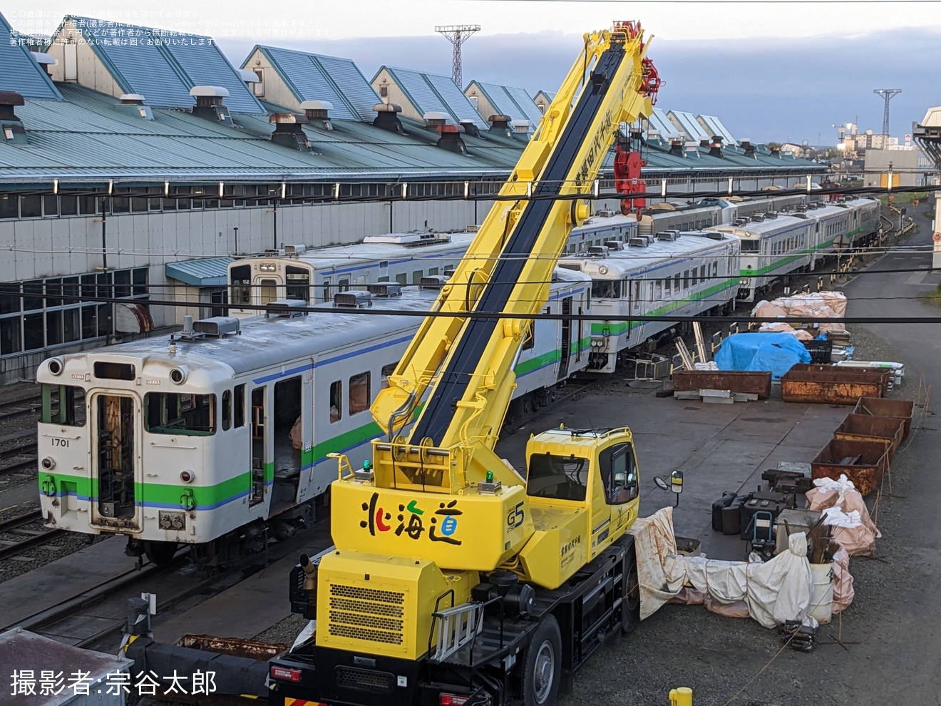 【JR北】キハ40-1701が釧路運輸車両所にて解体中の拡大写真