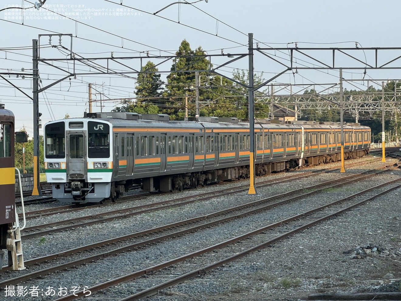 【三岐】211系SS7編成とSS8編成が東藤原駅へ移動の拡大写真