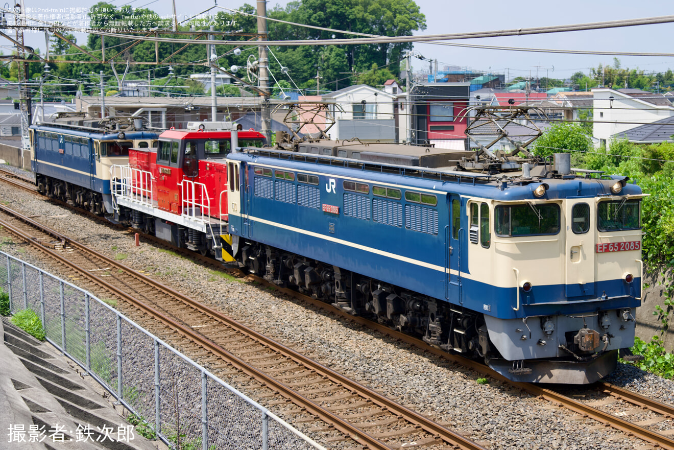 【JR貨】EF65-2085+HD300-7(無動)+EF65-2089(無動)の回送の拡大写真