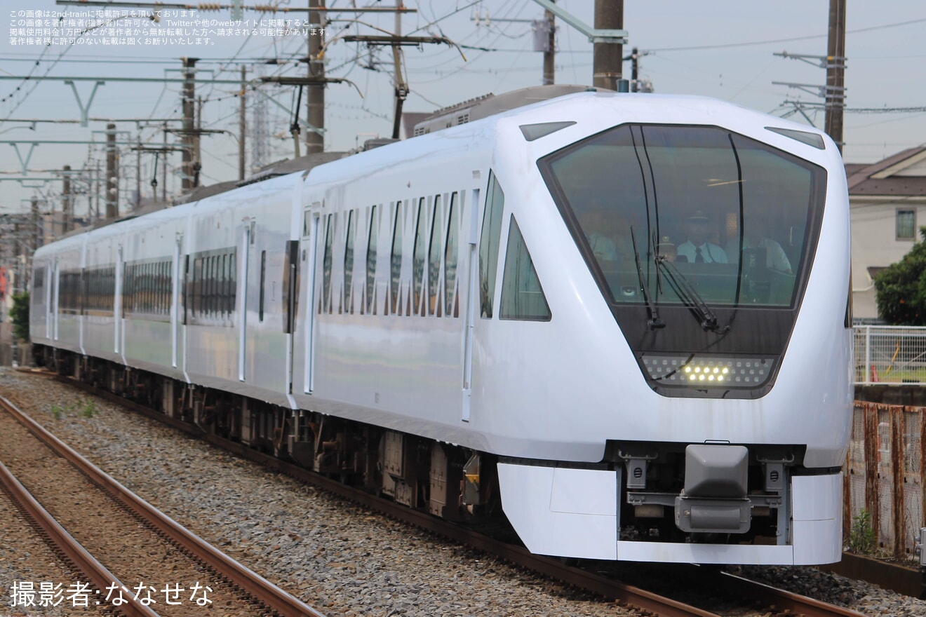 【東武】N100系「スペーシアX」が東武野田線船橋まで入線の拡大写真