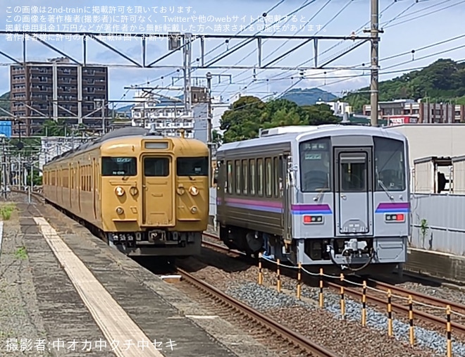【JR西】キハ120-322下関総合車両所本所構内試運転を不明で撮影した写真