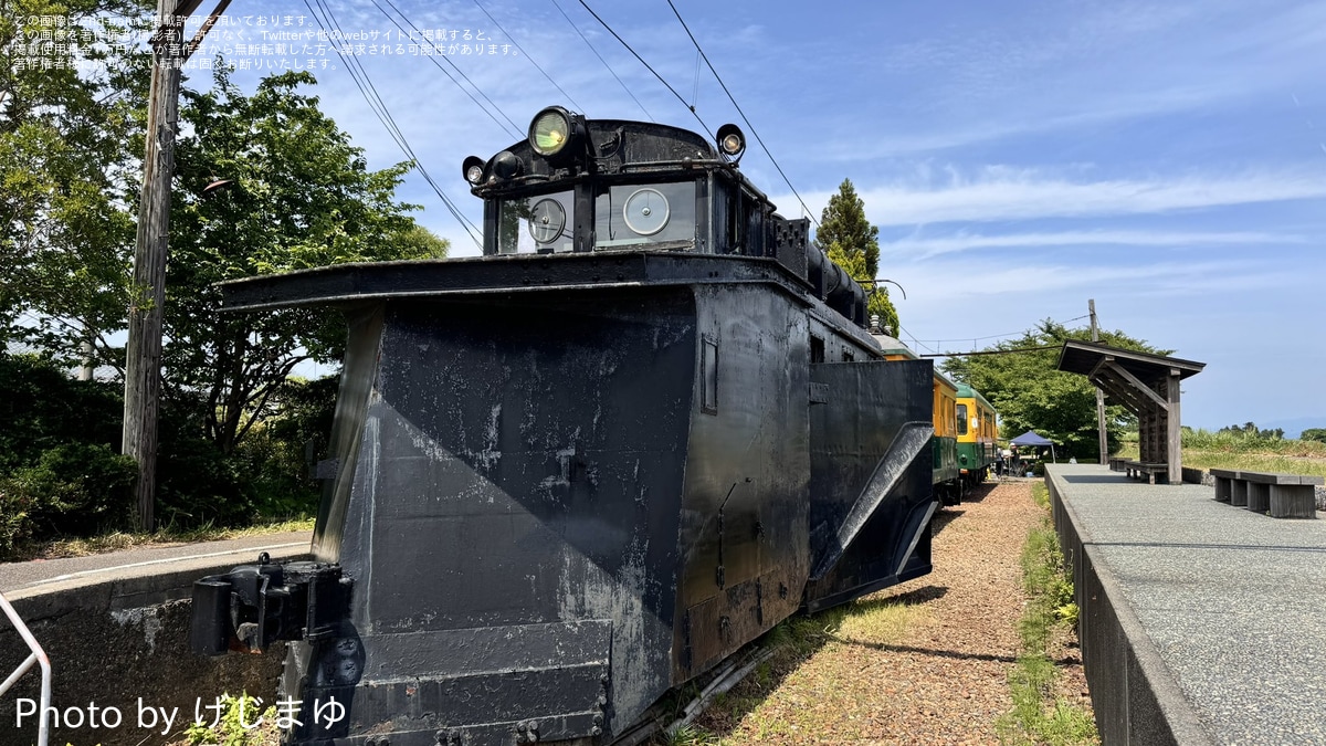 新潟交通】旧新潟交通電車線「月潟まつり かぼちゃ電車 車両開放
