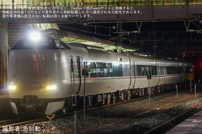 【JR西】287系FA06編成吹田総合車両所出場回送（202406）を谷川駅で撮影した写真