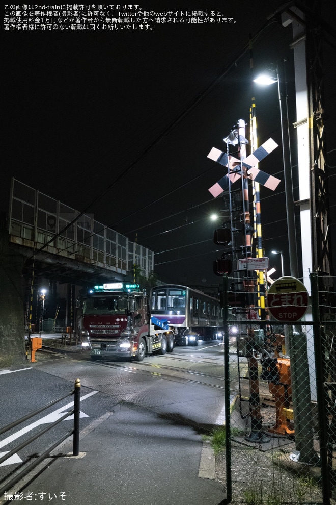【大阪メトロ】30000系32601Fが緑木検車場から近畿車両へ入場のため陸送を不明で撮影した写真