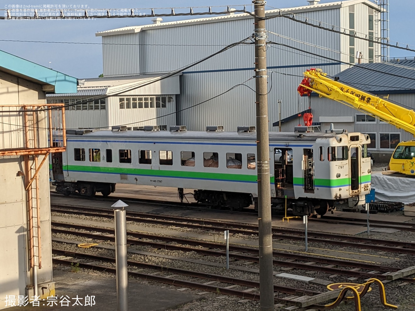 【JR北】キハ40-1797が釧路運輸車両所で解体作業中の拡大写真