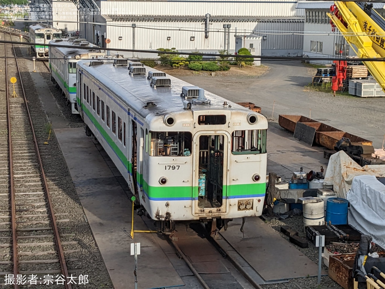 【JR北】キハ40-1797が釧路運輸車両所で解体作業中の拡大写真