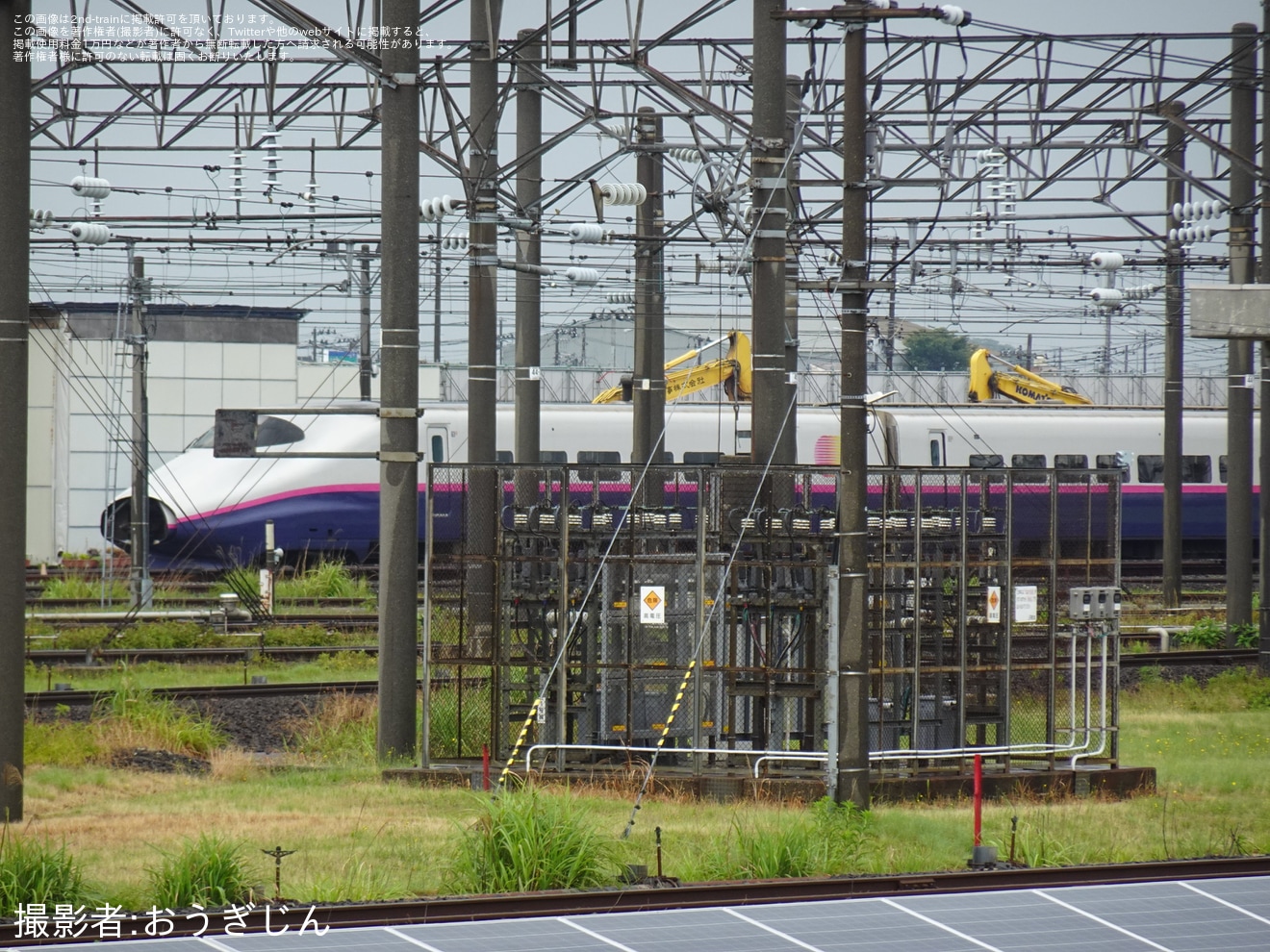 【JR東】E2系J68編成が新潟新幹線車両センター解体線へ移動の拡大写真