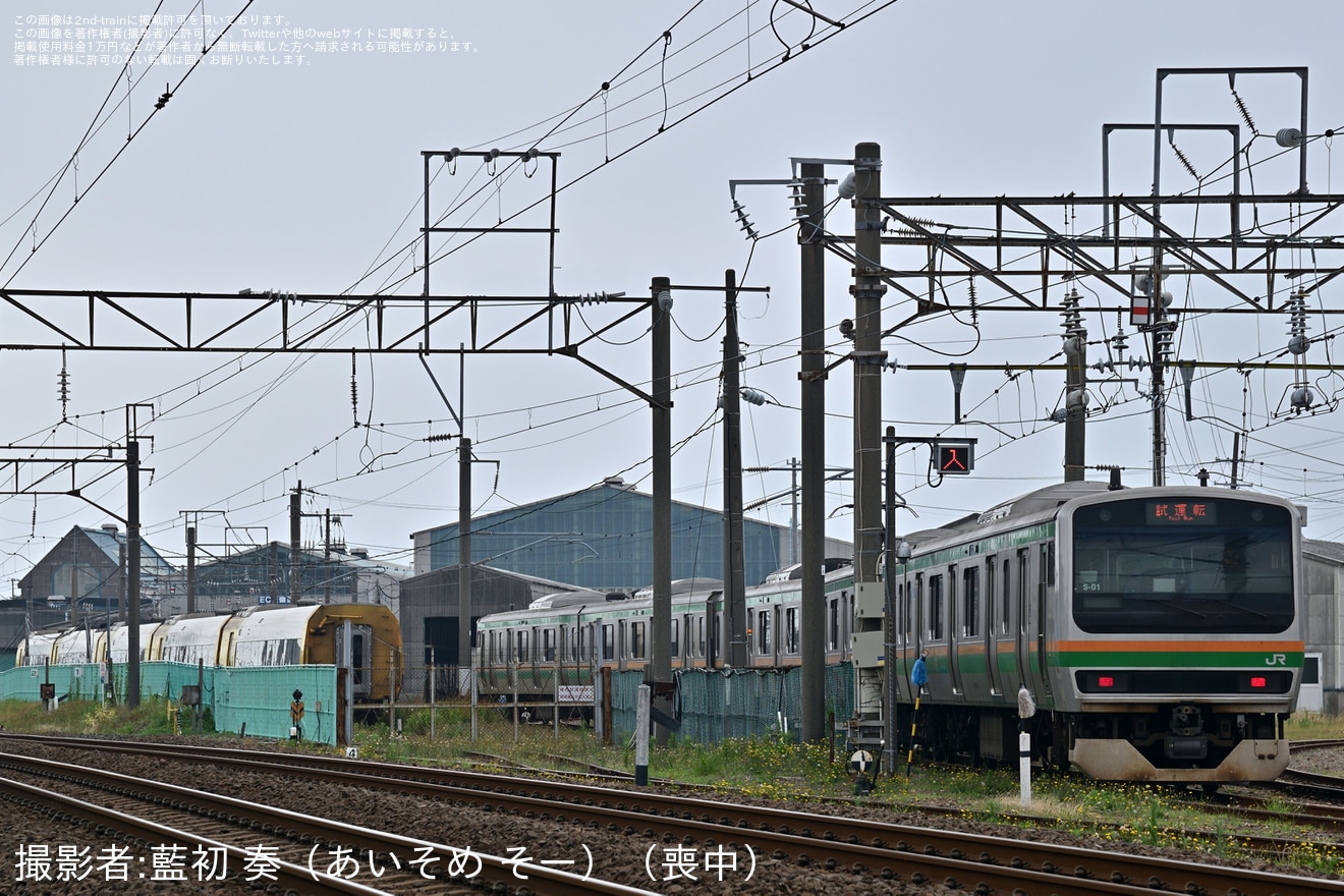 【JR東】E231系コツS-01編成秋田総合車両センター構内試運転の拡大写真