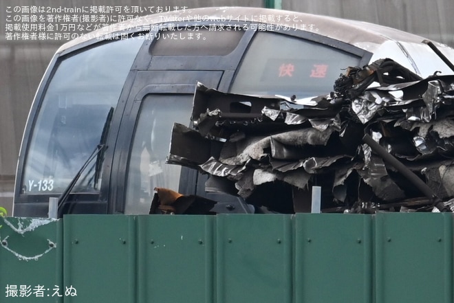 【JR東】E217系クラY-133編成のクハE216-2014が解体中を長野総合車両センター付近で撮影した写真