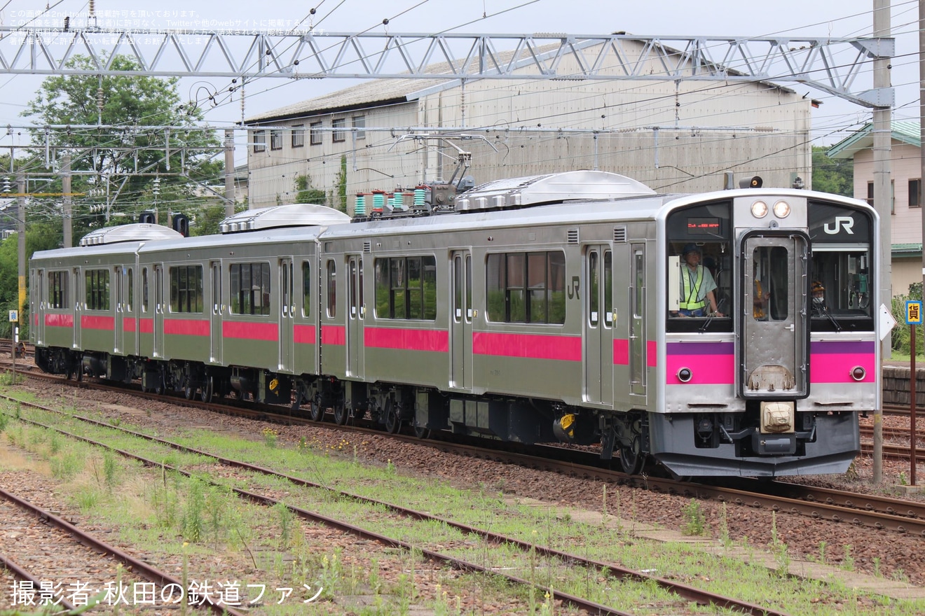 【JR東】701系N1編成秋田総合車両センター出場試運転の拡大写真