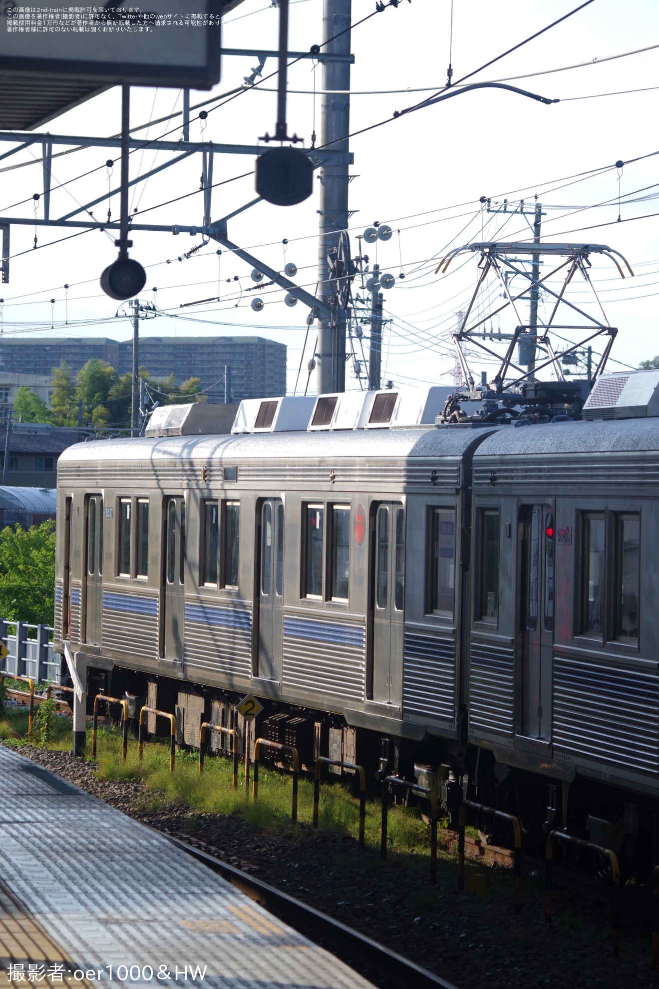 【東急】8500系8637Fが4両となり長津田車両工場構内で自走の拡大写真